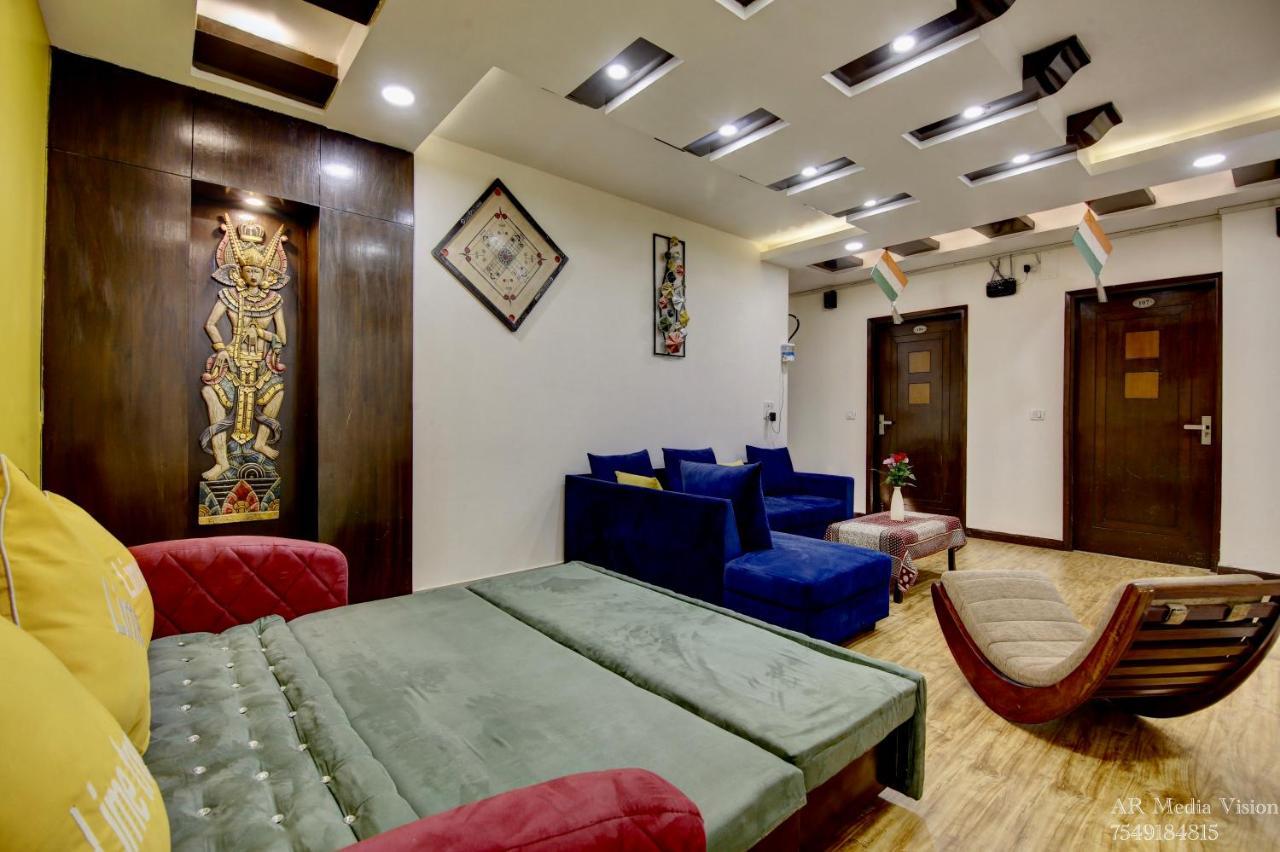Lime Stays B&B Gk-2 At Greater Kailash Metro South Delhi Nearby Saket Select City Új-Delhi Kültér fotó
